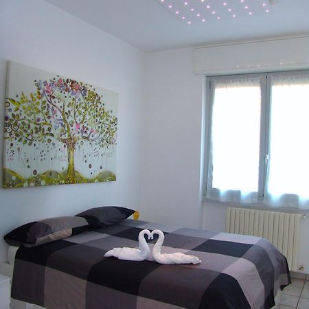 Modern Apartment Luci & Stelle Near Lake Como Nibionno Екстериор снимка