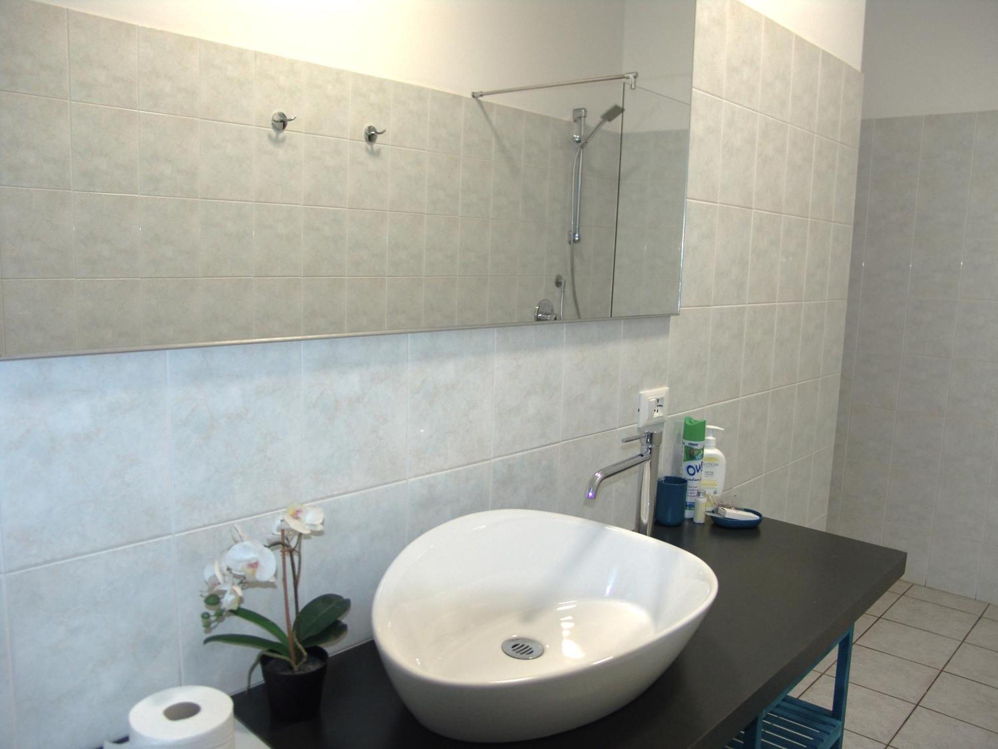 Modern Apartment Luci & Stelle Near Lake Como Nibionno Екстериор снимка