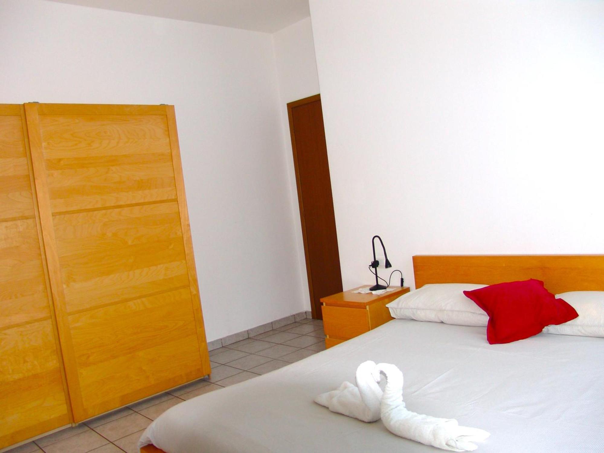 Modern Apartment Luci & Stelle Near Lake Como Nibionno Екстериор снимка